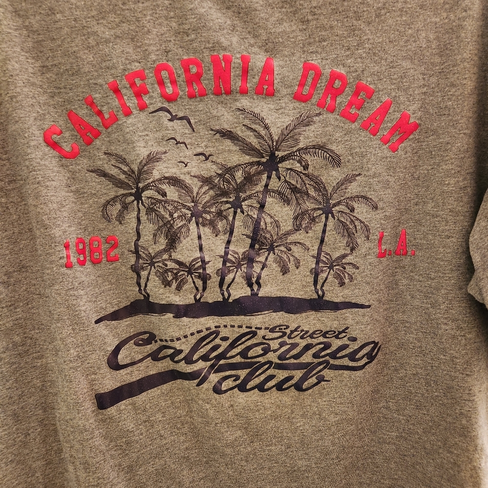 California Dream tshirt street club surf city Small Unisex